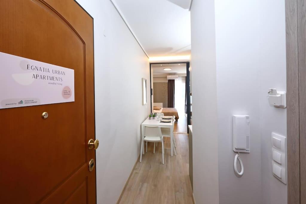 Egnatia Downtown, Urban Apartments B Thessalonique Extérieur photo